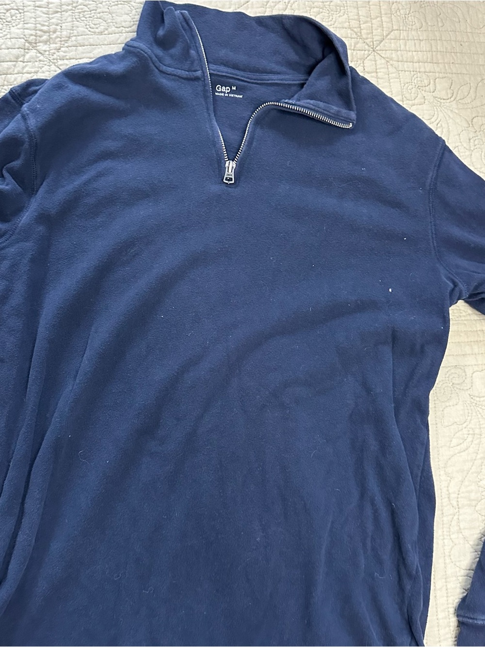 Gap Men’s Navy Quarter-Zip Pullover Sweater